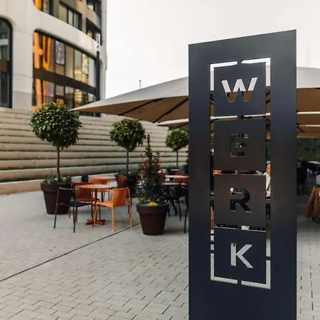 Sunset - Stunning Views & Romantic Experience Option * ברטיסלאבה