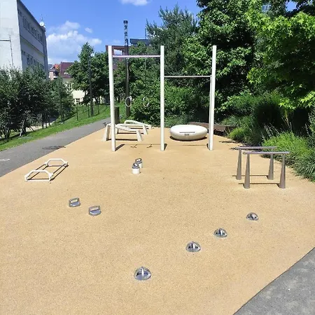 Sunset - Stunning Views & Romantic Experience Option * Μπρατισλάβα