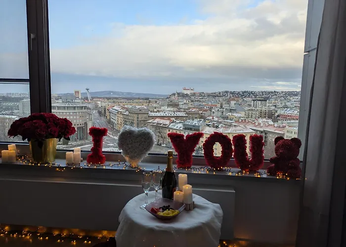Sunset - Stunning Views & Romantic Experience Option Appartement Bratislava